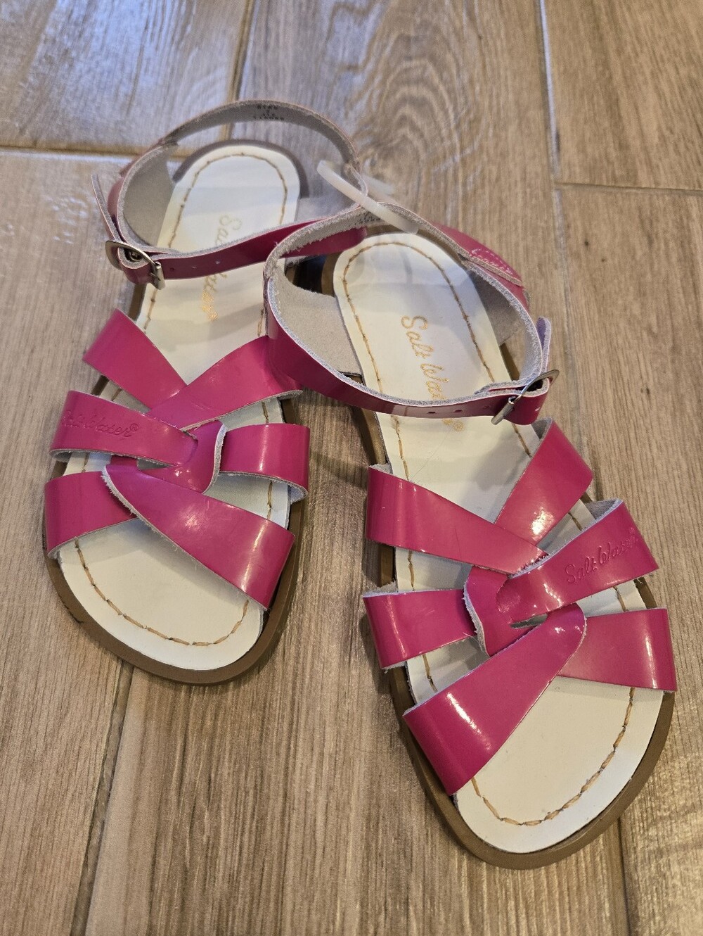 NWOT Saltwater Sandals, 2